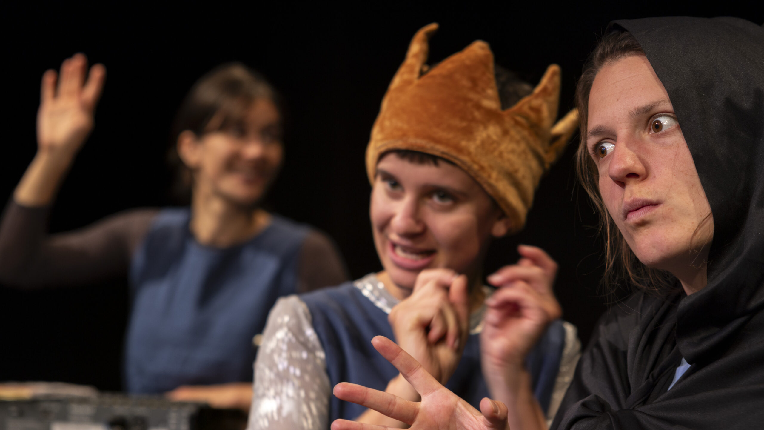 241029_Uantuzten_Einhorn_high_res_A_05 241029_Uantuzten_Einhorn_high_res_A_05